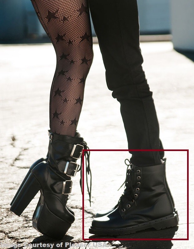 Black 8 Eyelet Lace Up Military Combat 90s Vintage Grunge Boots