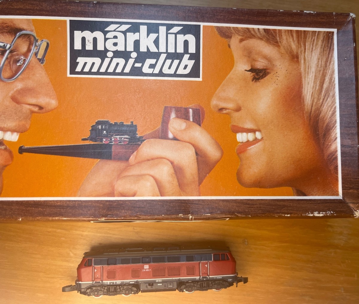 RARE Marklin Miniclub 8875 Z Scale DB Diesel Locomotive Class 216