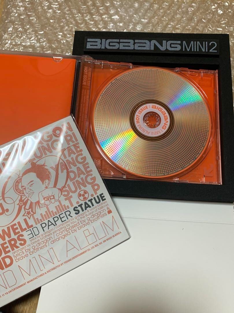 BIGBANG HOT ISSUE Mini Album Vol.2 CD Out of Print K-Pop Rare