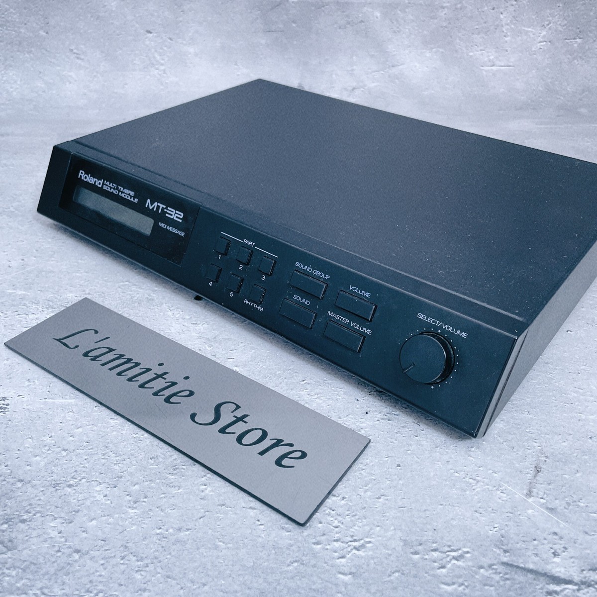 Roland MT-32 Multi Timbre MIDI Sound Module Synthesizer Japan MT32