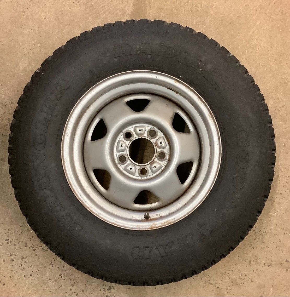 Jeep XJ Cherokee spare steel wheel & tire Goodyear Wrangler Radial