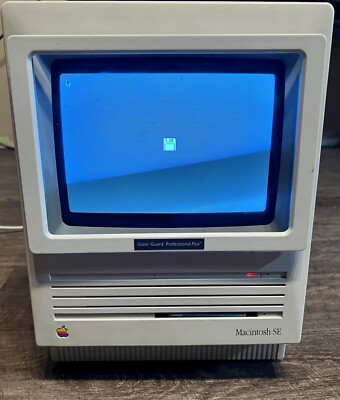 Rare Original Macintosh SE M5011 w/ Keyboard, Modem, Hard Drive