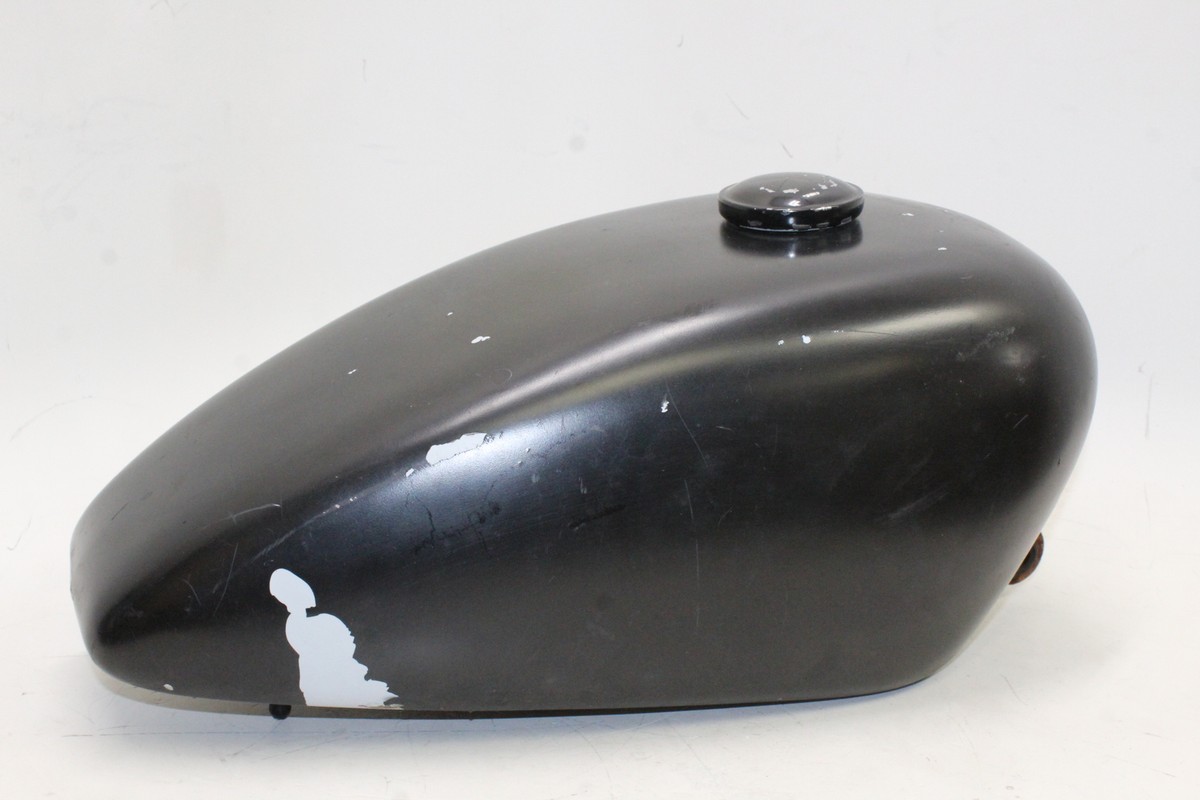 2002 Harley-davidson Sportster 1200 Custom Xl1200c Gas Tank Fuel