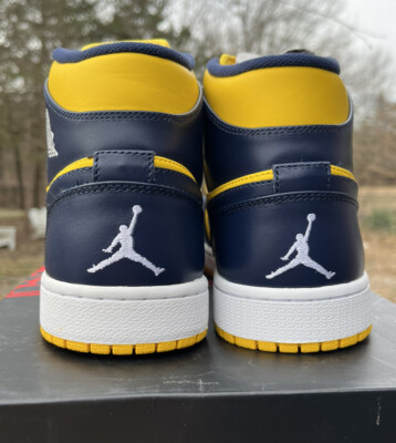 Air Jordan 1 Mid Michigan DS Size 11 Navy Blue Varsity Maize