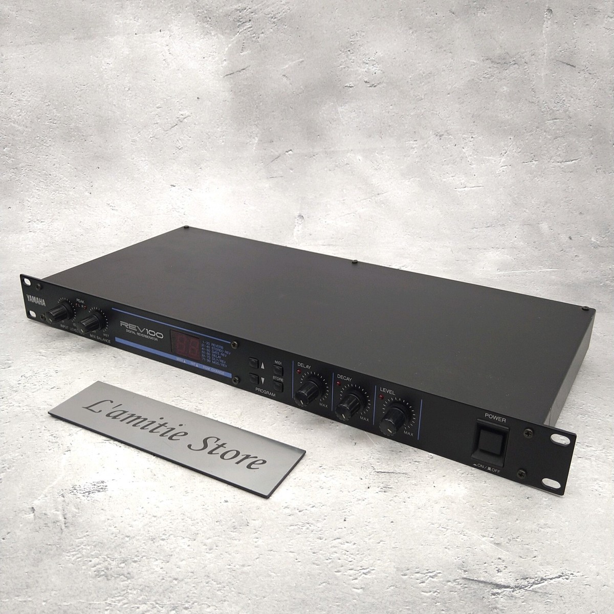 Yamaha REV100 Digital Reverberator Reverb Rack Effects Digital
