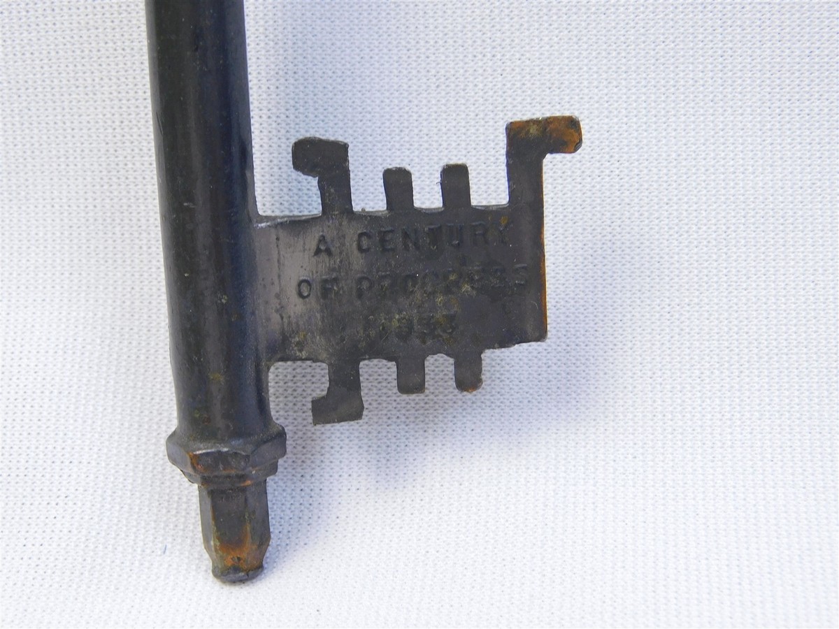 1933 Key to Chicago World's Fair A Century of Progress Bronze Key