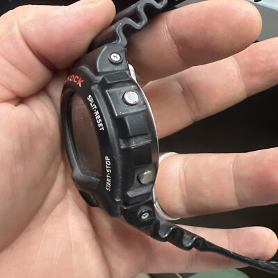 Vintage Casio Illuminator Digital Quartz Men's Watch 3230 Dw-6900