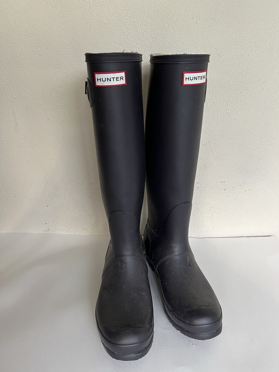 Hunter Black Tall Rubber Rain Boots US Size 7M/8F Very Good
