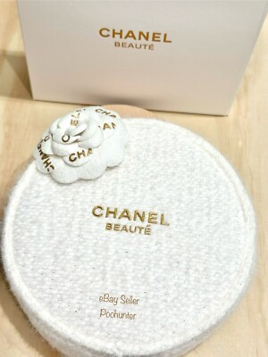 Chanel 2024 Holiday Gift Set - Round Pouch (Can Fit A Phone) | eBay