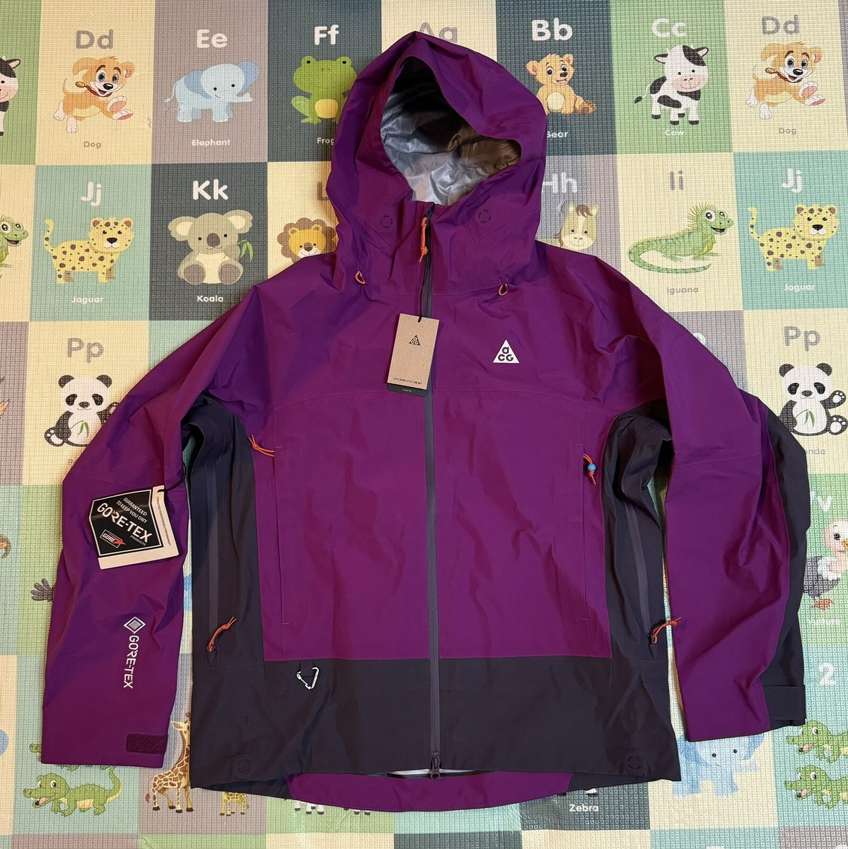 Nike ACG Gore-Tex Misery Ridge Jacket Mens Small Purple Berry