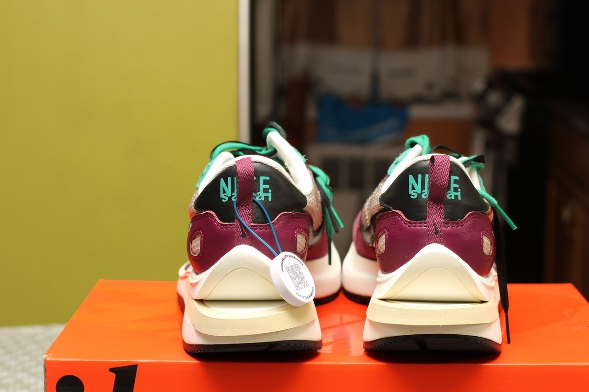 NIKE SACAI X VAPORWAFFLE SP 'VILLAIN RED' SIZE 11.0 ITEM DD3035