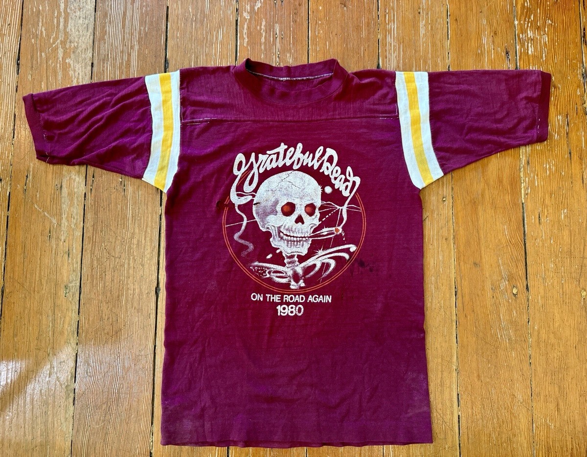 VTG RARE Grateful Dead T Shirt 1980 On The Road Again Smoking