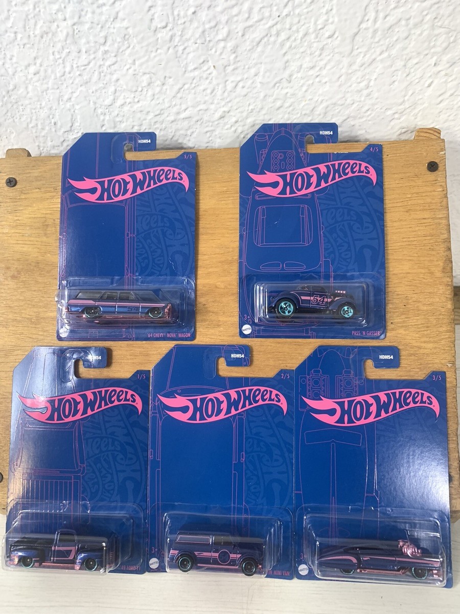 2022 Hot Wheels 54th Anniversary Pearl & Chrome (5 Cars Set) HDH54