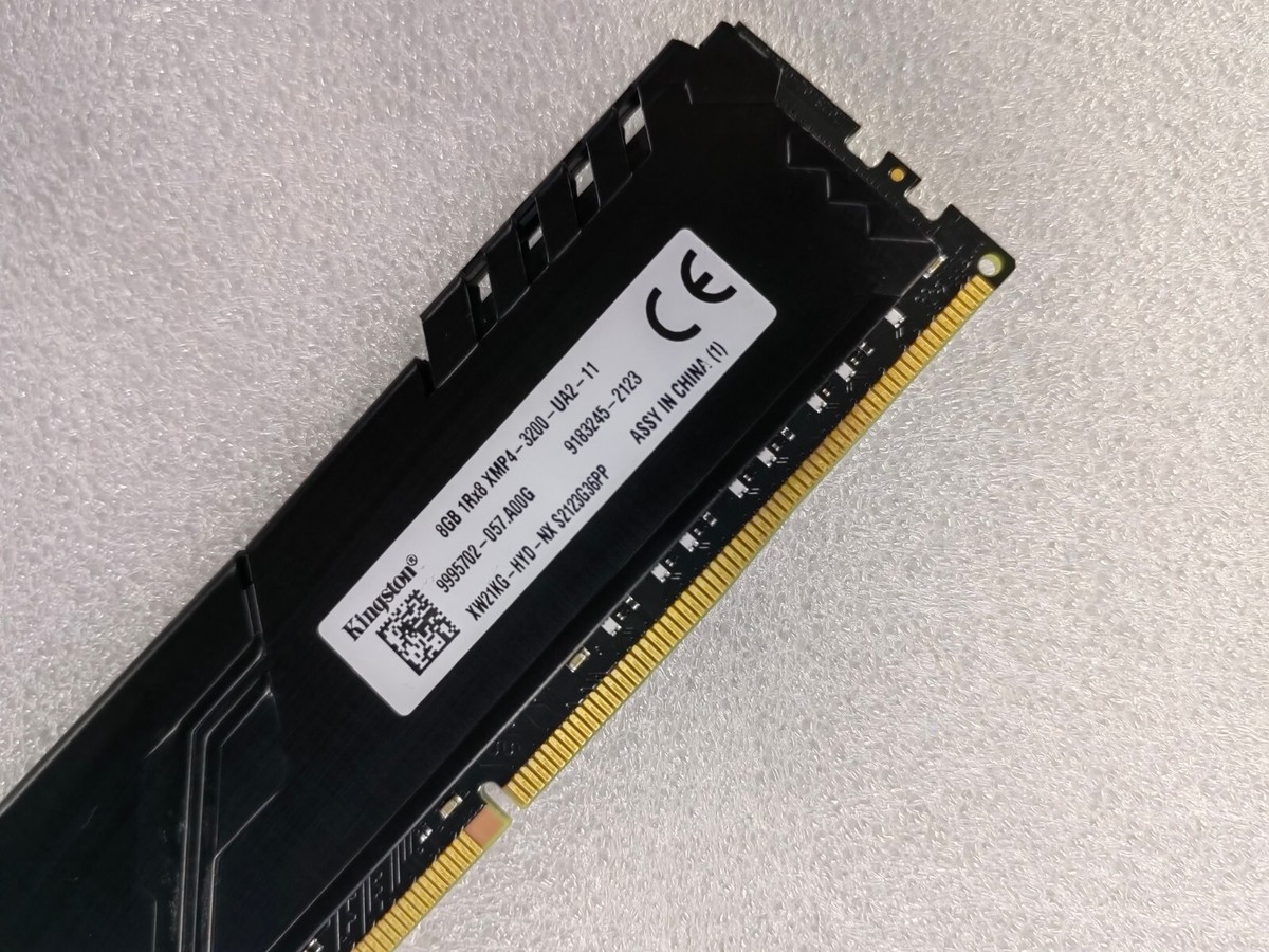 DELL Kingston 8GB DDR4 3200 PC4-25600 1Rx8 XW21KG-HYD-NX 288pin