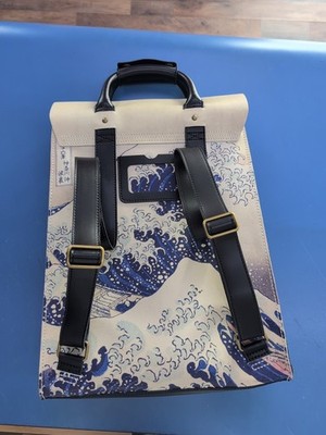 Doc Dr. Martens x THE MET Backpack Masterpiece Katsushika Hokusai