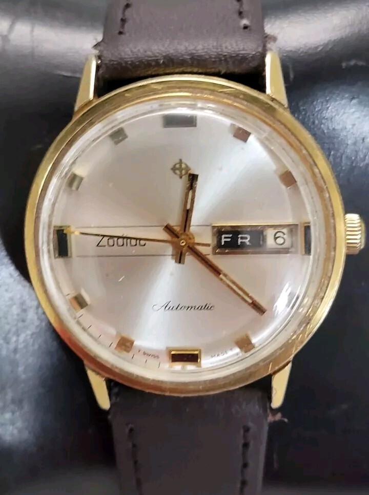 Vintage 1970s Zodiac Automatic high beat Day-Date 863-931 17Jewels