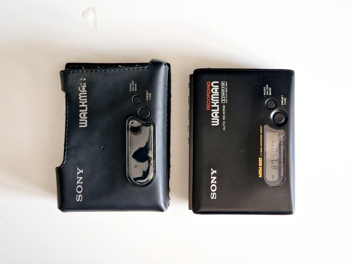 VINTAGE 1990's SONY WM-GX51 Recording WALKMAN RADIO CASSETTE