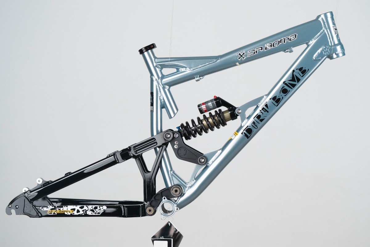 NOS DA BOMB DIRT BOMB FREERIDE FRAME MTB 26 MANITOU METEL R SIZE