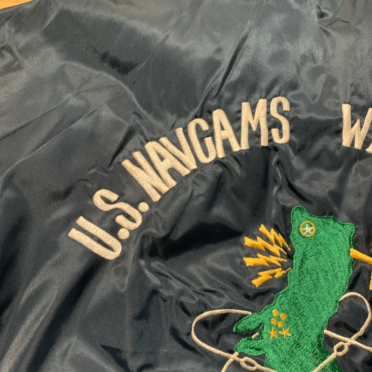 VINTAGE GUAM EMBROIDERED SOUVENIR BOMBER JACKET LARGE BLUE Sammys