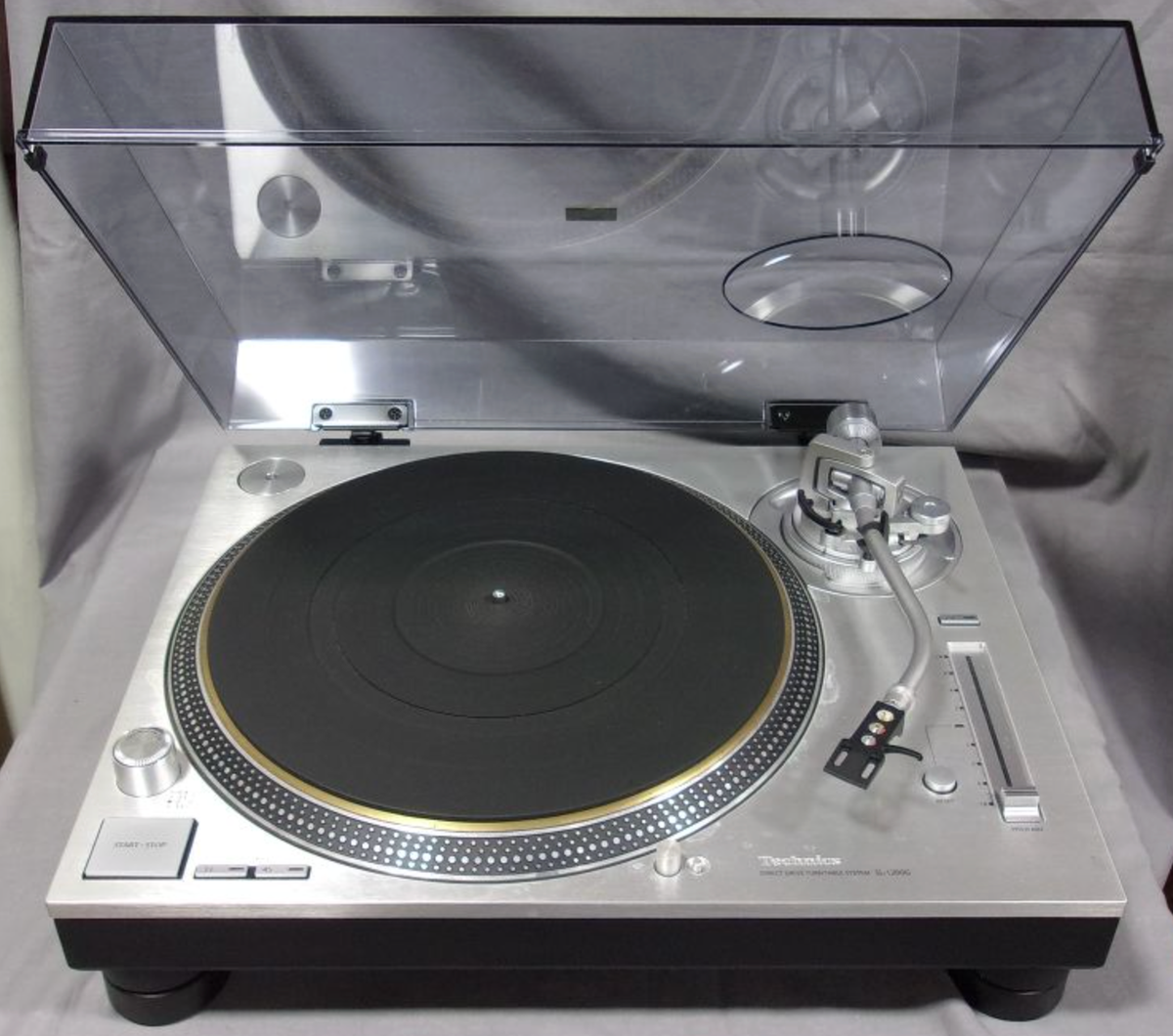 MADE IN JAPAN Technics SL-1200G-S Direct Drive Turntable Grand