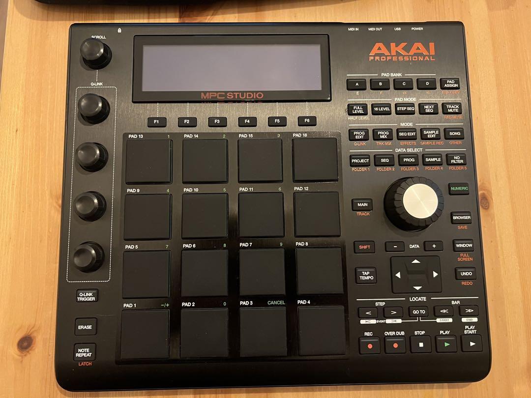 Akai Professional MPC Studio Black MIDI Controller Interface Music