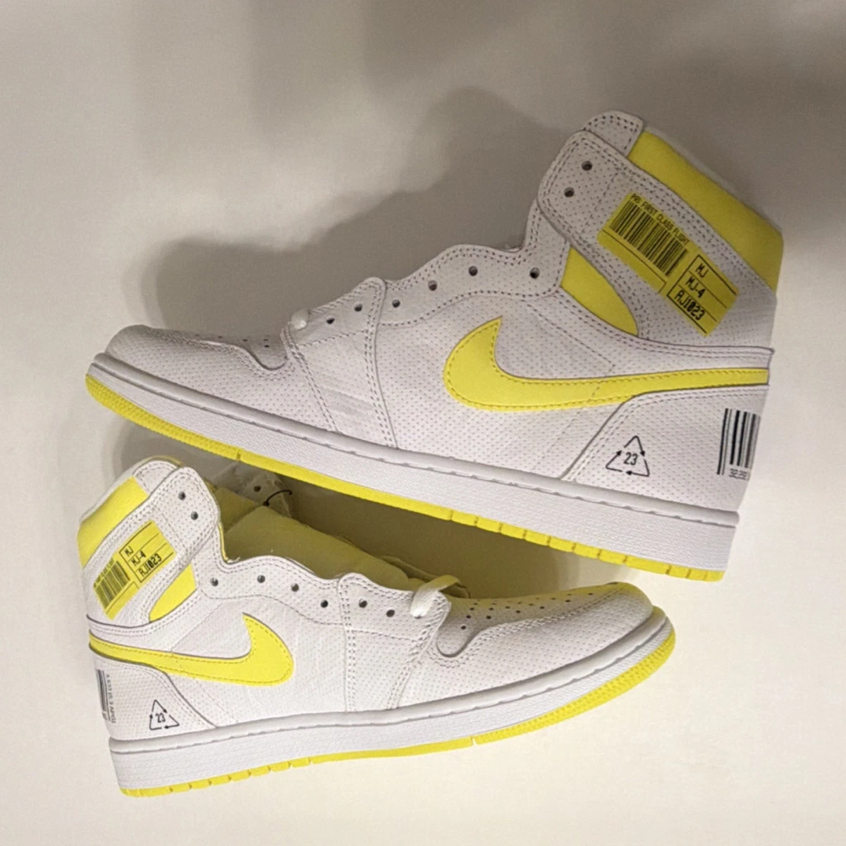 Jordan 1 Retro OG High First Class Flight for Sale | Authenticity