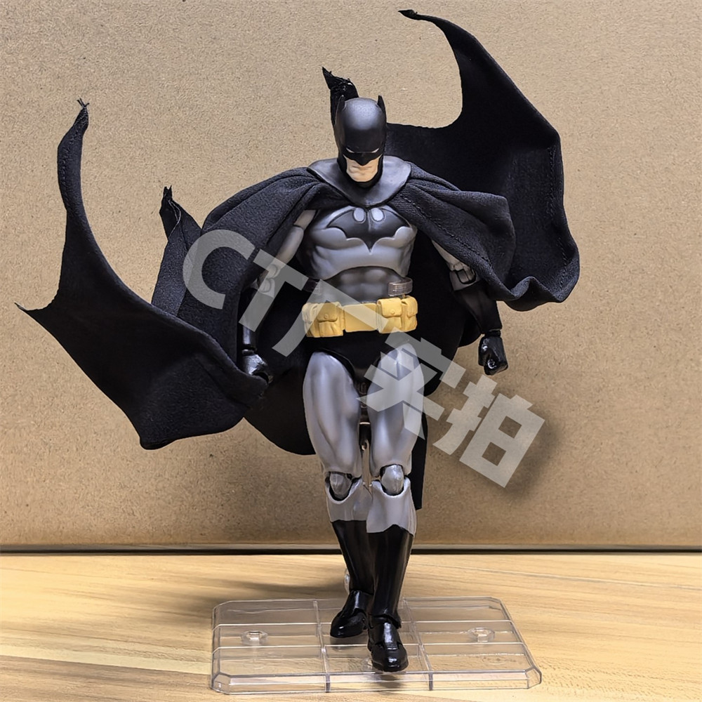 In Stock CT Toys MAFEX No.126 Hush Batman Black Ver. Action Figure