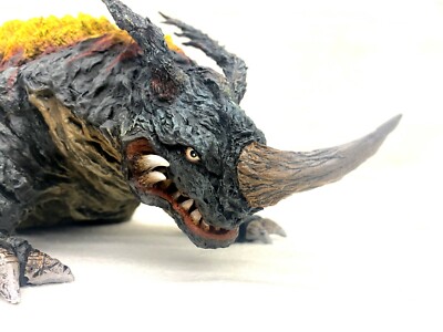 Ultraman Transprant Kaiju Neronga Art Statue 透明怪獣ネロンガ 完成