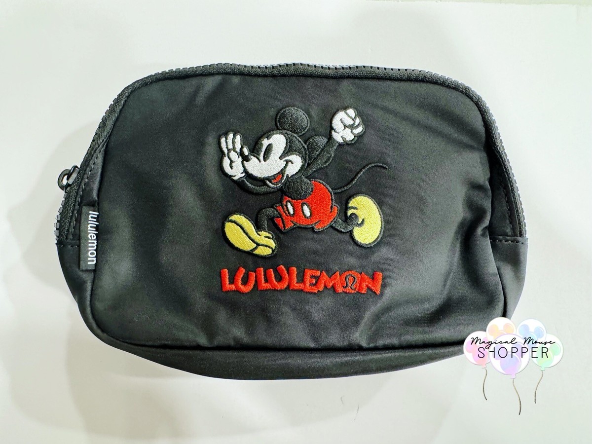 2024 Disney x Lululemon everywhere Belt Bag 1L Mickey in Motion