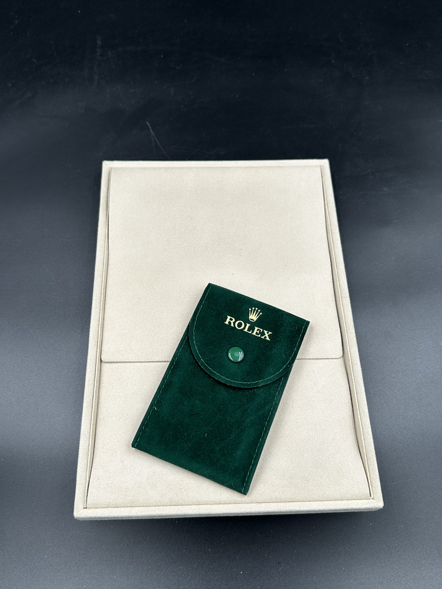 Rolex Green Velvet Travel/Service Pouch ref 4447844.8064. From