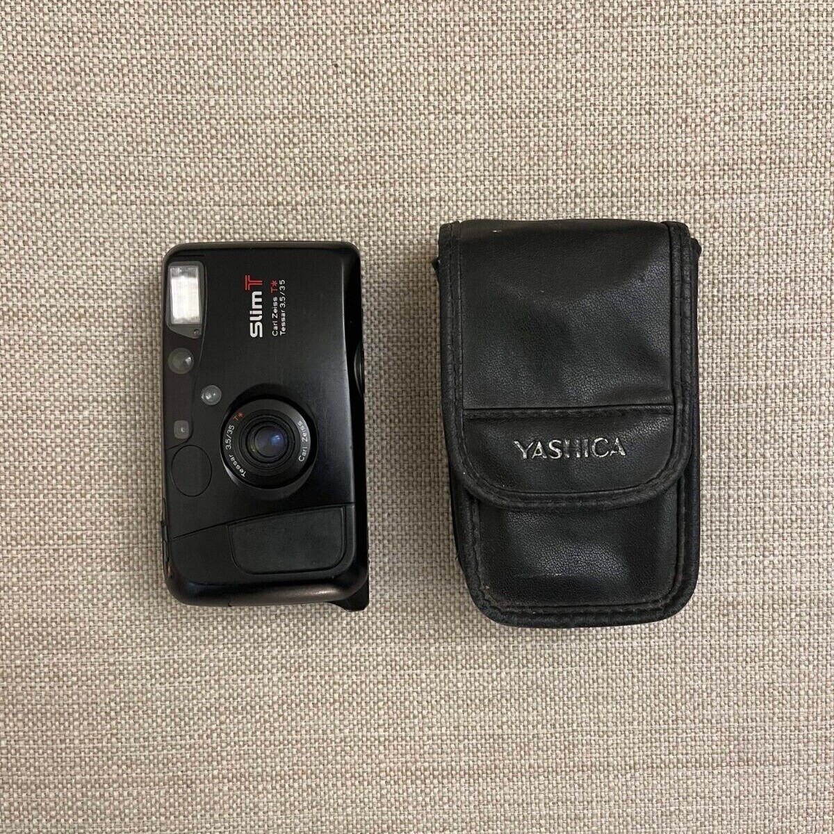 Kyocera Slim T Yashica T4 35mm Film Camera w/ Carl Zeiss T* Tessar