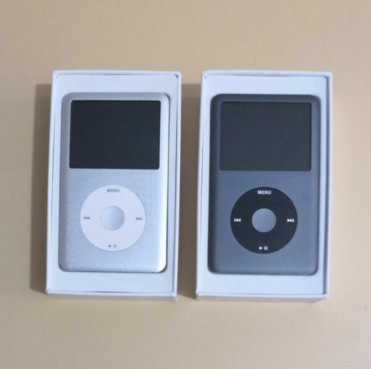 New Apple iPod Classic 7th Generation 160GB Silver MP3 (Latest