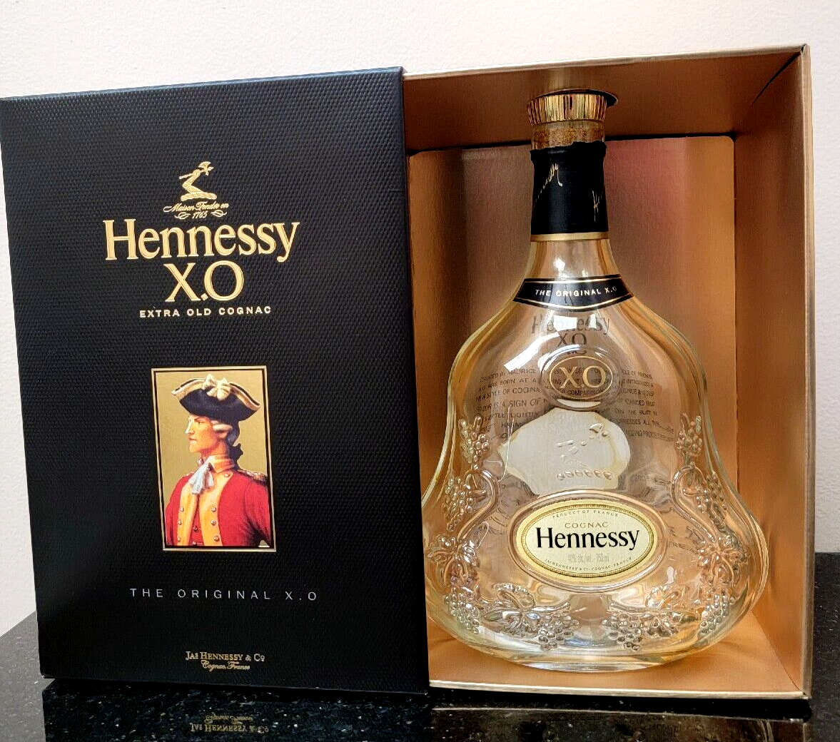 Hennessy XO Extra Old Cognac 750ml Empty Collectible Bottle w/ Box