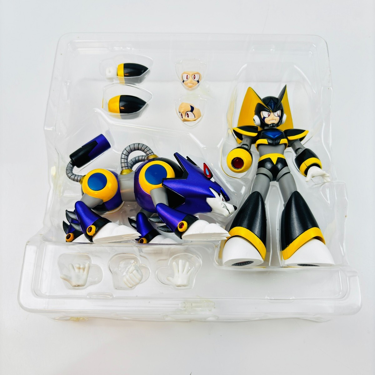 Bandai D-arts Megaman Rockman Bass Forte Figure CAPCOM Bass and