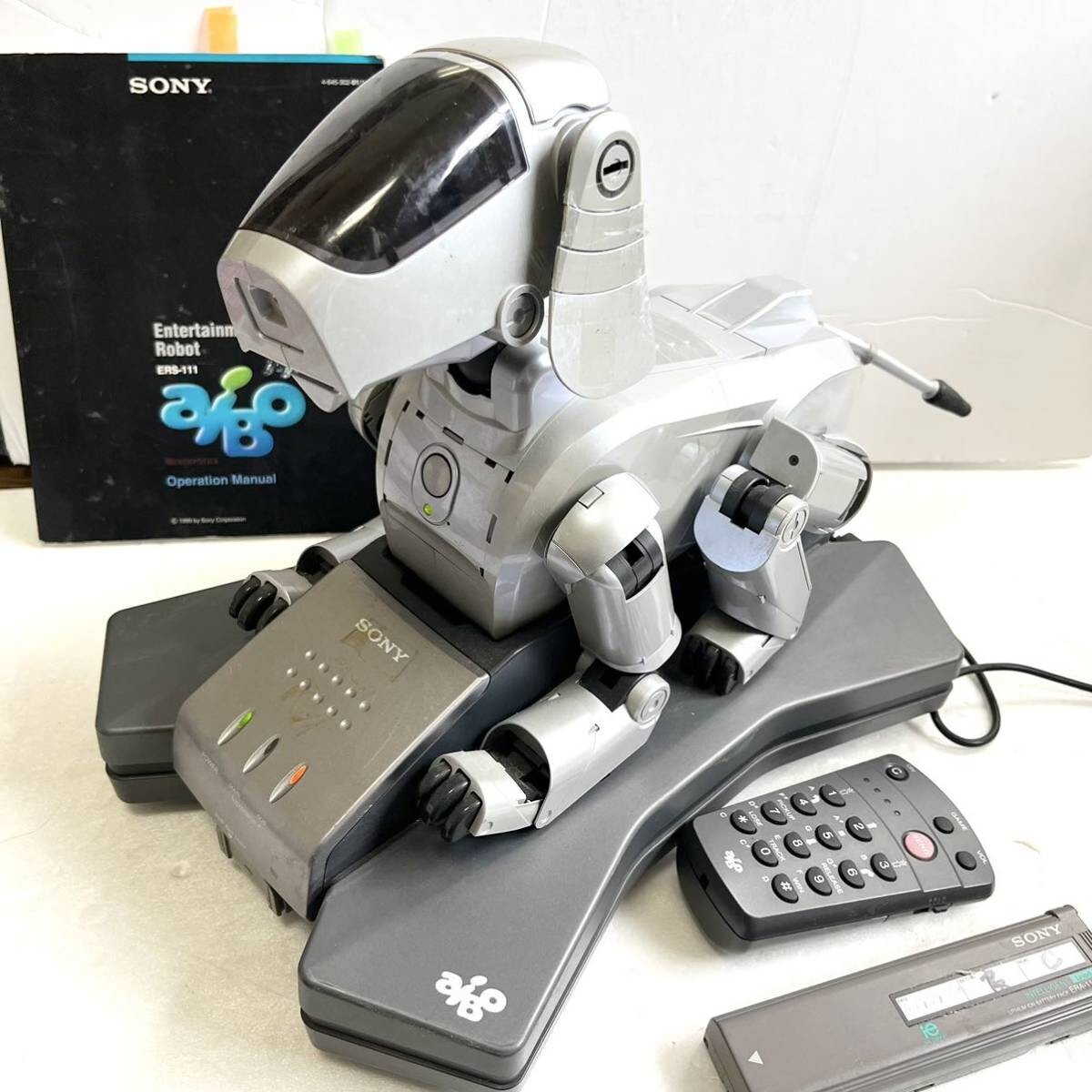 Sony AIBO ERS-111 Entertainment Robot Dog First generation w/ Box