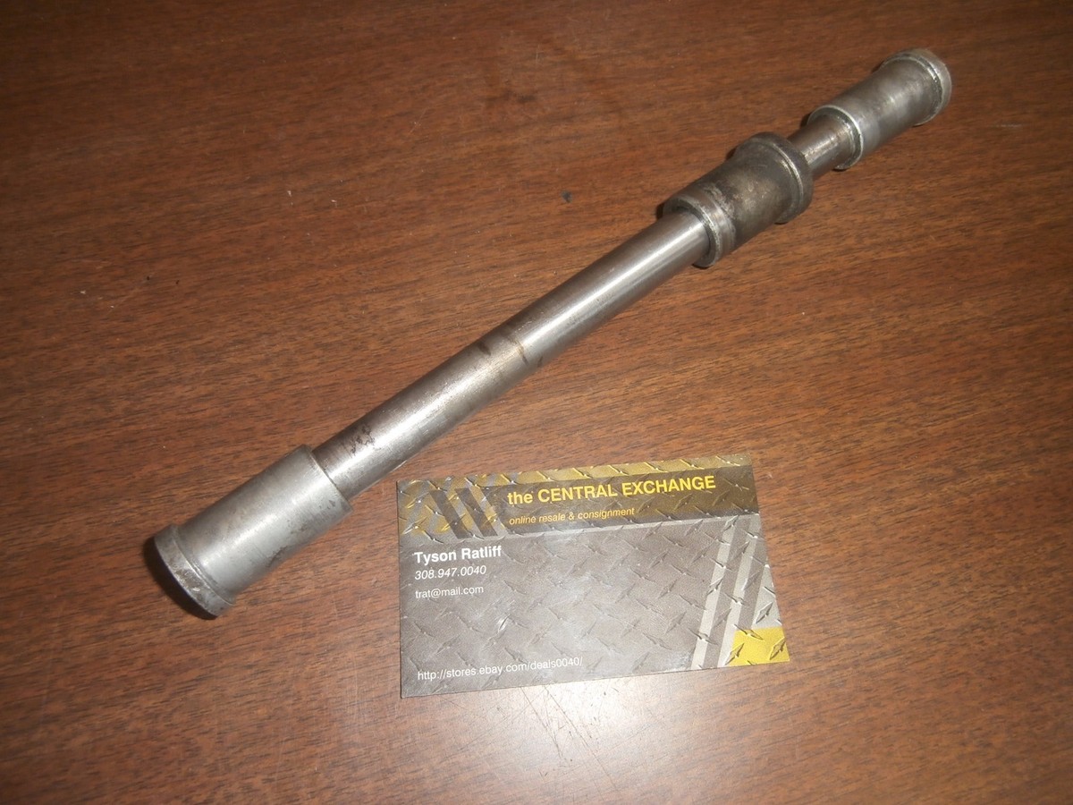 87 Kawasaki Ninja ZX7 ZX750R ZX750 GENUINE Front Wheel Hub Axle