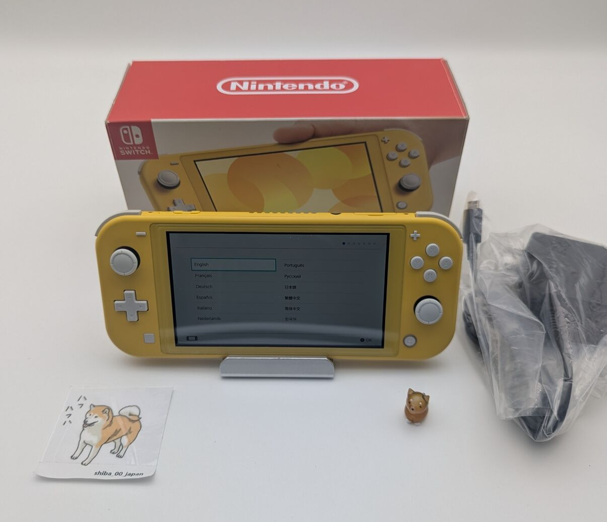 Nintendo Switch Lite Handheld Game Console 32GB Charger +Box