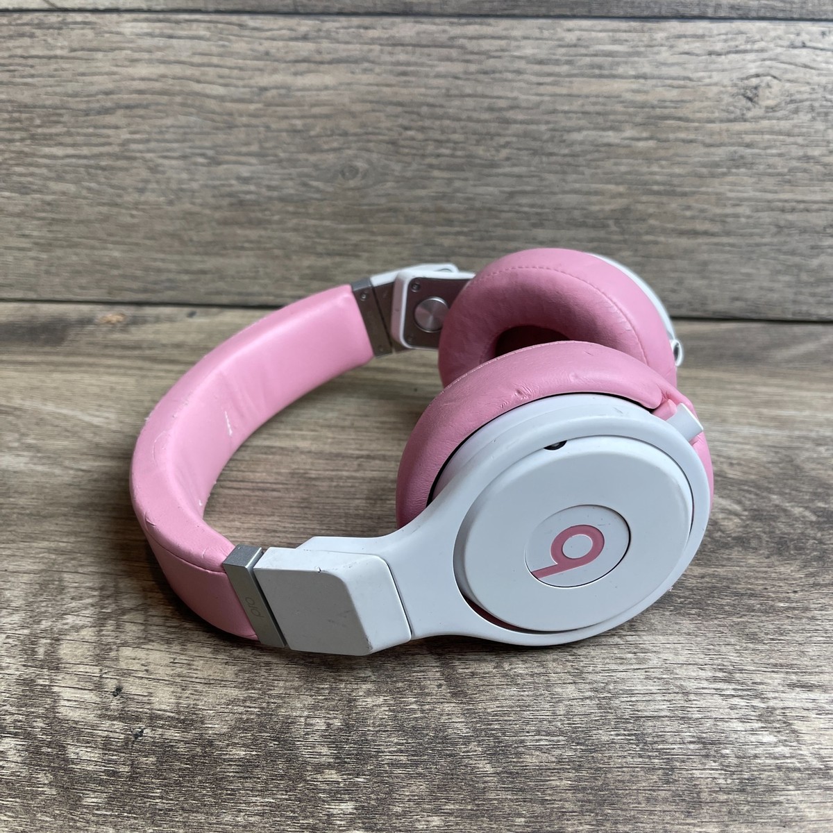 Beats by Dr. Dre Pro Nicki Minaj Edition Over Ear Headphones Pink