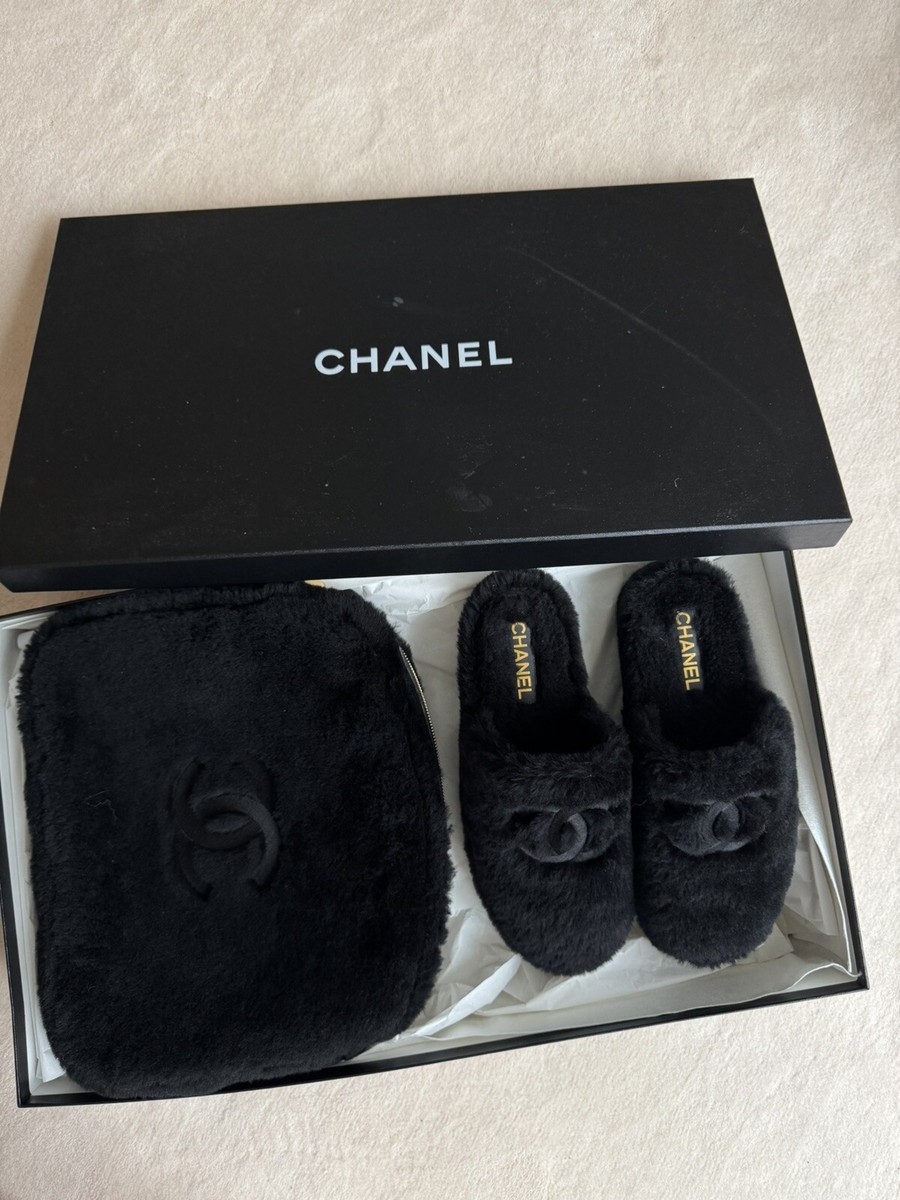 CHANEL SHEARLING BLACK HOME SLIPPERS + POUCH BAG With GOLD CC