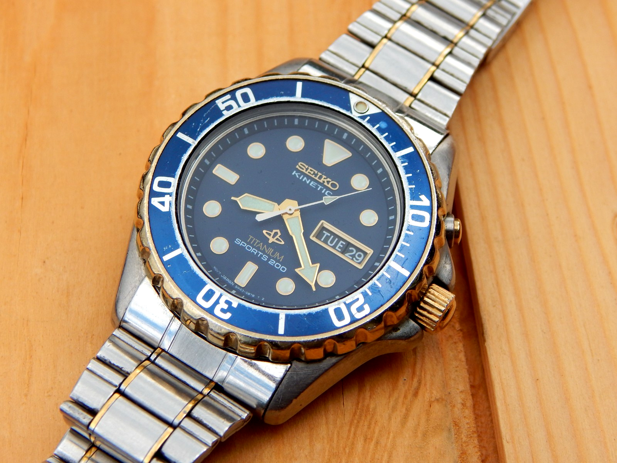 Seiko Kinetic Titanium Sports 200 Diver Wrist Watch 5M43-0B30 Rare