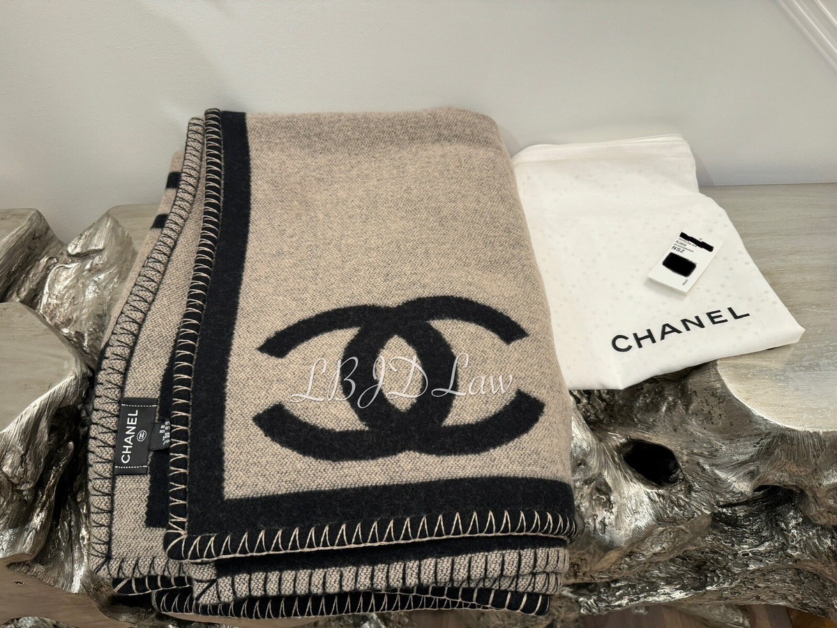 Chanel Cashmere Wrap Black Brown Reversible Throw Blanket Travel