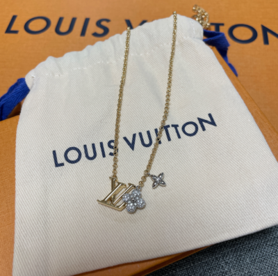 Louis Vuitton LV Gram Necklace M01265 Monogram flower charms | eBay