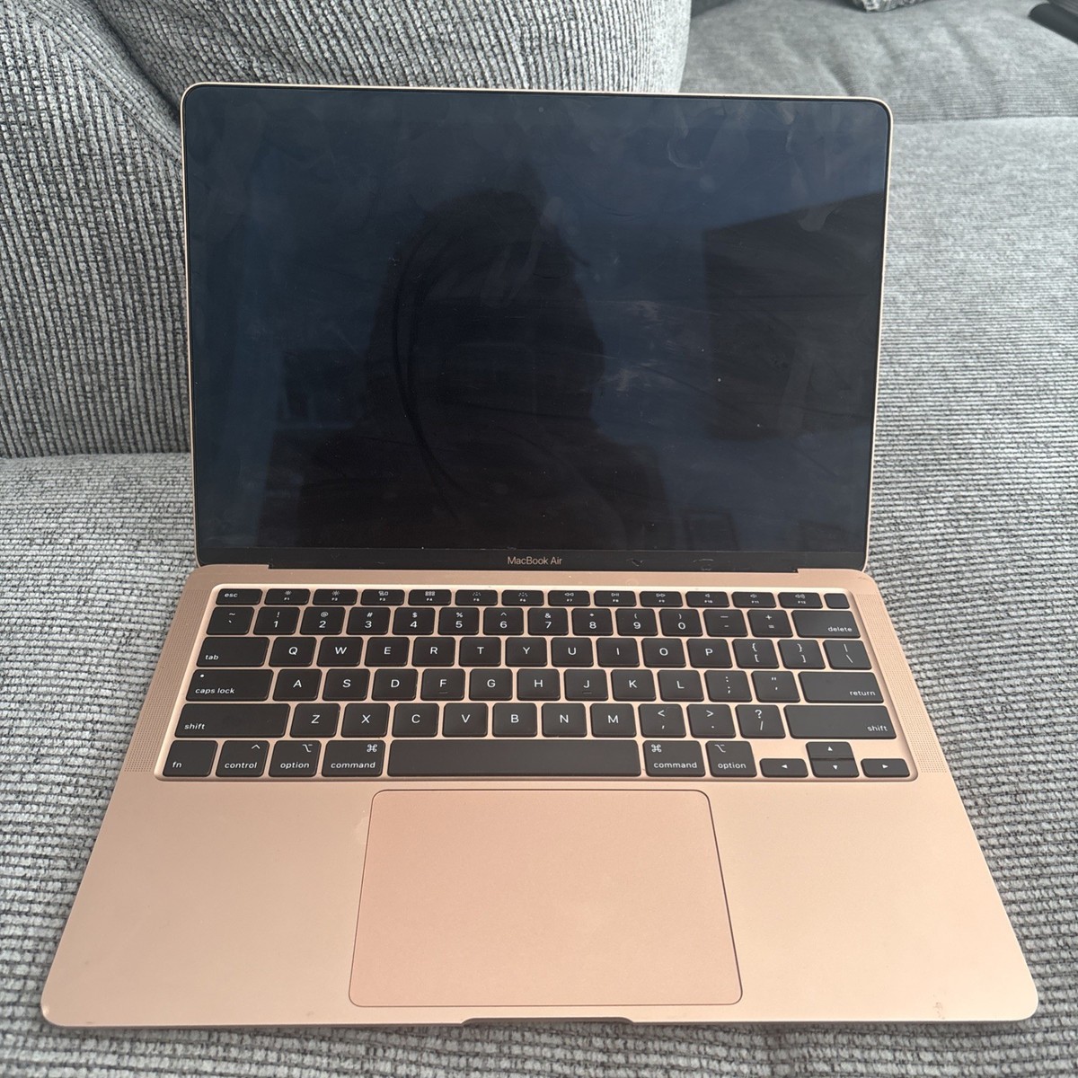 Apple MacBook Air 13 in 2020 Rose Gold 1.1 GHz, 256 GB 8 GB Intel
