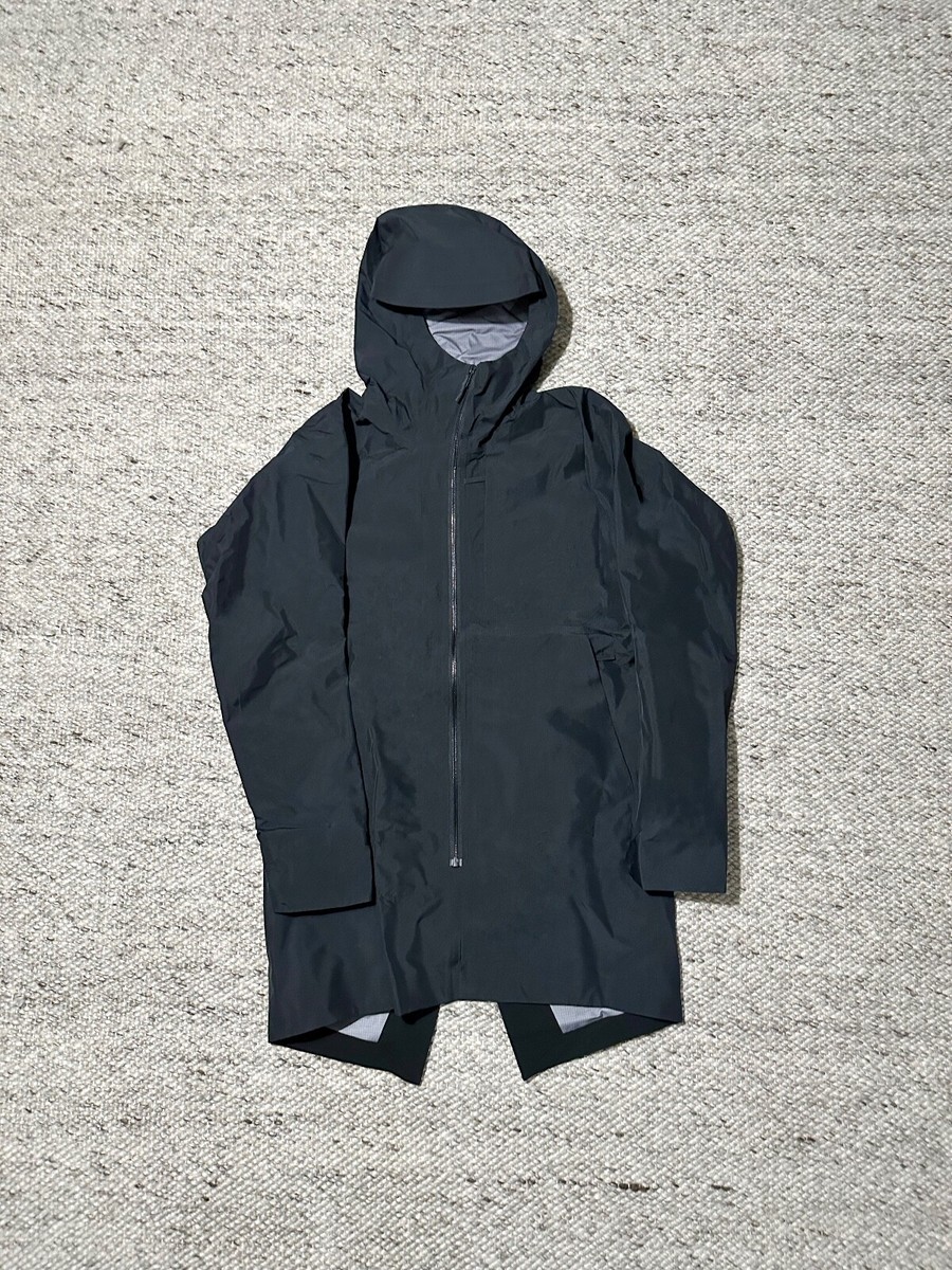 Arcteryx Veilance Monitor Black Small New BNWT - SSENSE Receipt