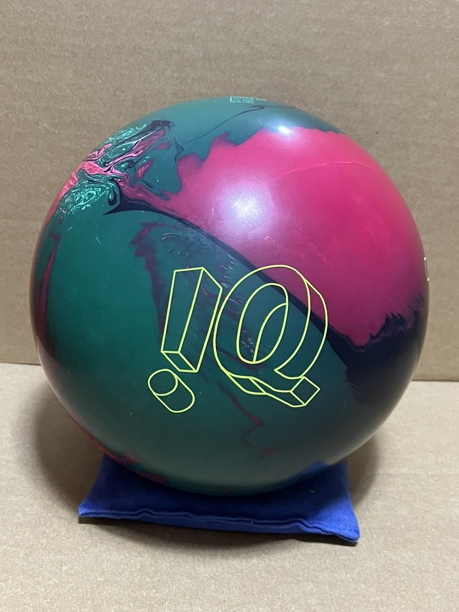 IQナノツアー パープル STORM ボウリングボール 15ポンド Storm IQ