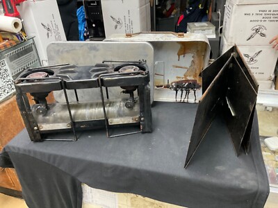 VINTAGE US MILITARY COLEMAN TWO BURNERS STOVE MODEL 523 USA MADE