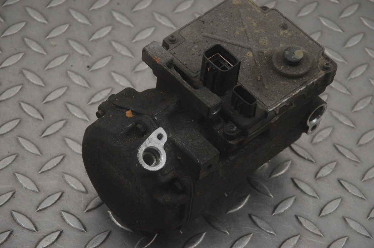 Lexus GS450h A/C Compressor Pump 88370-30030 2010 RHD 23772245