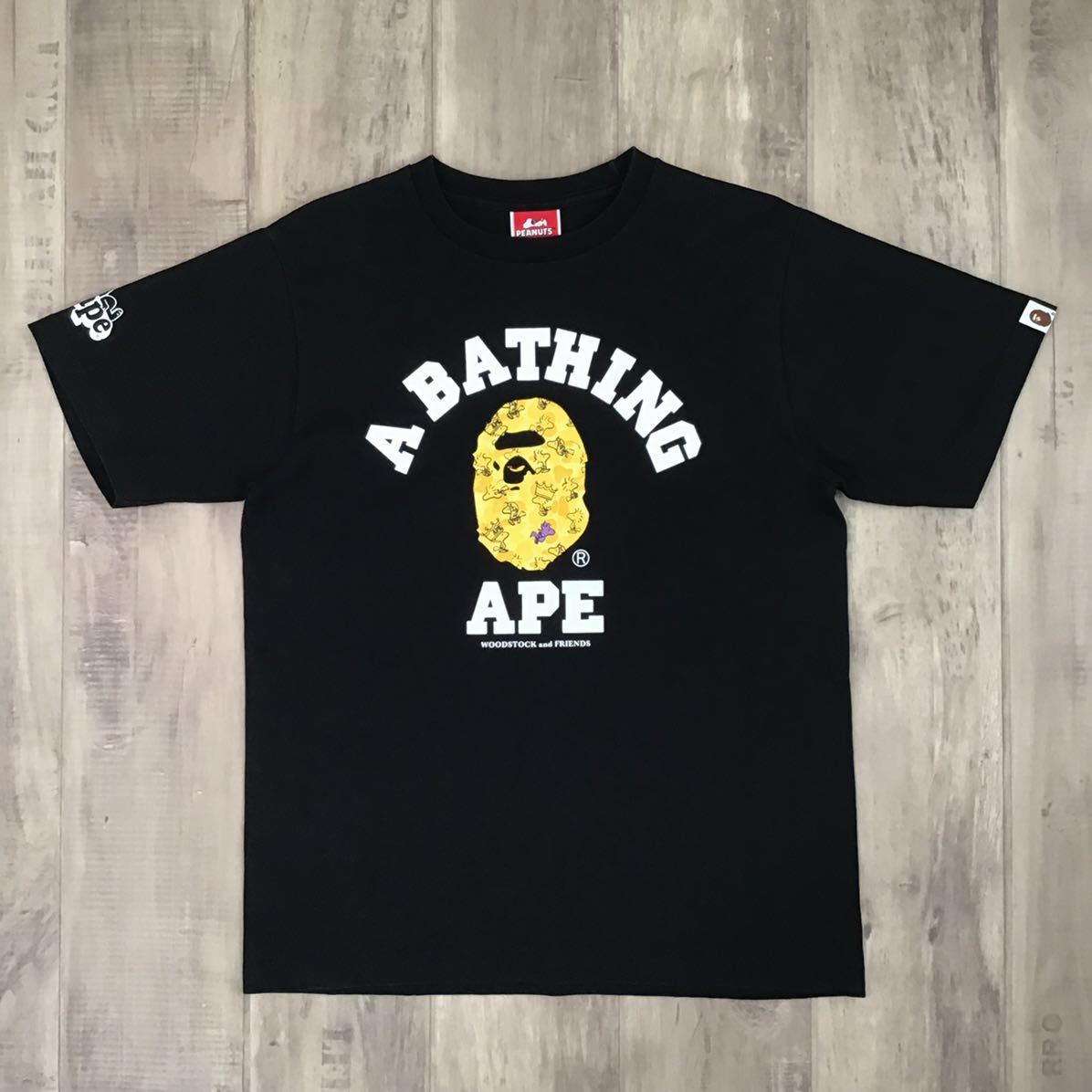 アベイシングエイプ✕SNOOPYコラボTシャツ100 A BATHING APE