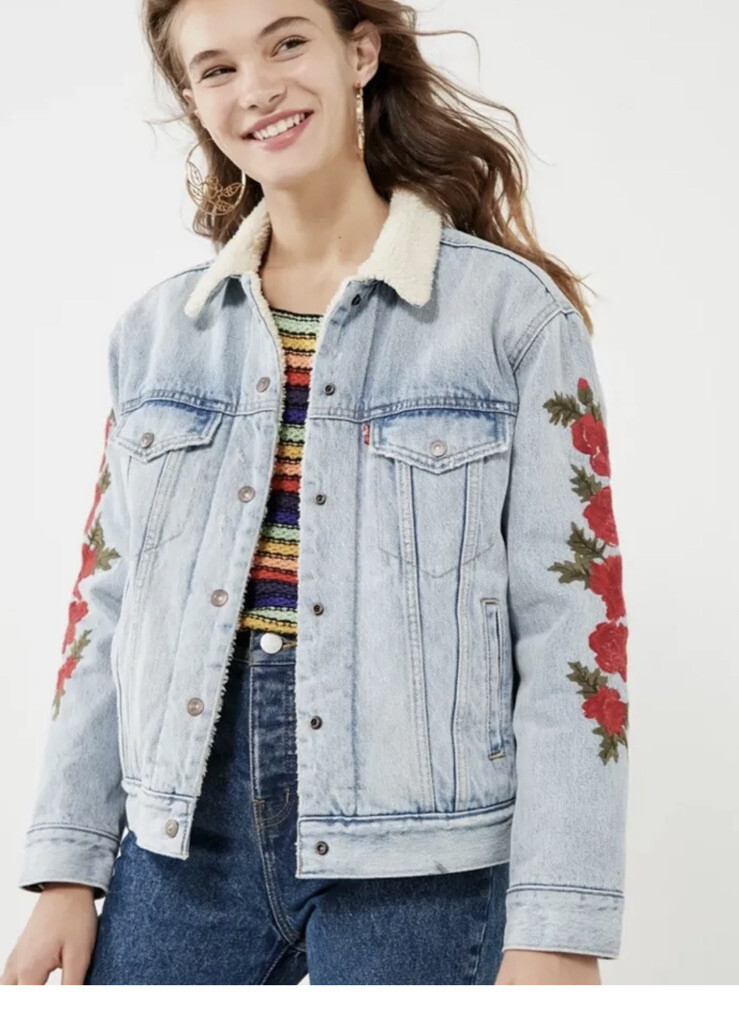 New Small Levi's Embroidered Rose Sherpa Ex-Boyfriend Denim Jacket