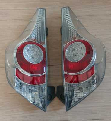 Toyota Aqua NHP10 Tail Lamp Light SET OEM Zenki Type STANLEY 52